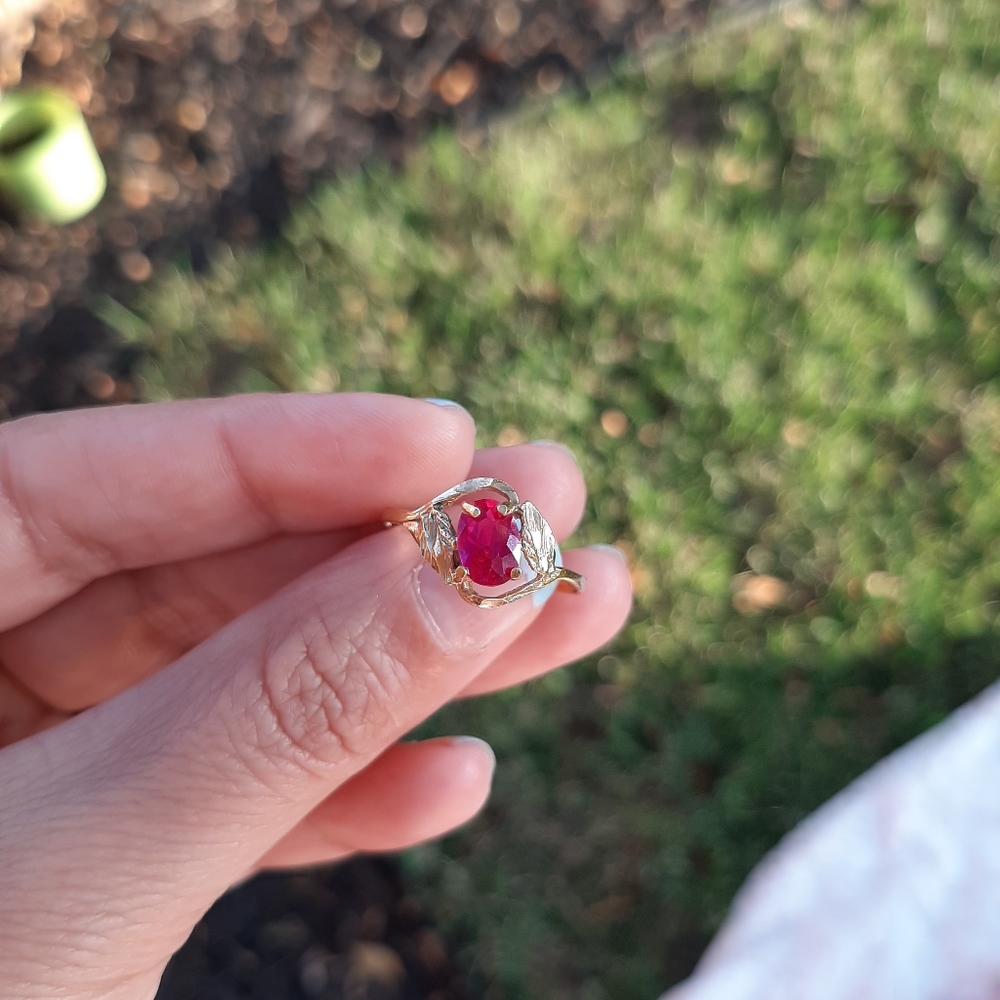 Ring - Picture 3 of 15